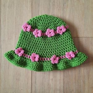 COPY - Crochet Flower Crown Bucket Hat (green, pink)